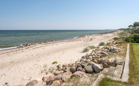 Hwitserk - 5M from the Sea: Residential Area, Roof, Suburb, Driveway, Estate, Chimney