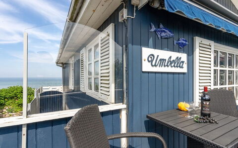Nera - 10M from the Sea: Blue, Shrub, Cottage, Groundcover, Garden, Estate, Shade, Landscaping, Farmhouse, Eco Hotel