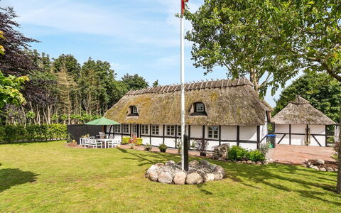Maileen - 2.1Km to the Fjord: Home, Roof, House, Cottage, Estate, Door, Porch, Siding, Farmhouse, Shade