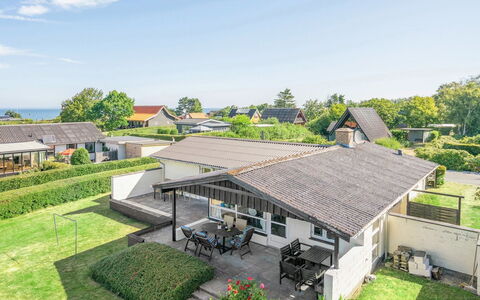 Evald - 200M from the Sea: Blue, Shrub, Cottage, Groundcover, Garden, Estate, Shade, Landscaping, Farmhouse, Eco Hotel