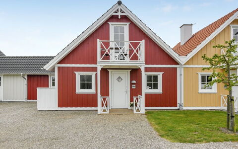 Bleike - 250M from the Sea: Blue, Shrub, Cottage, Groundcover, Garden, Estate, Shade, Landscaping, Farmhouse, Eco Hotel