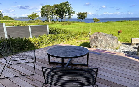 Anny - 100M from the Sea: Home, Roof, House, Cottage, Estate, Door, Porch, Siding, Farmhouse, Shade