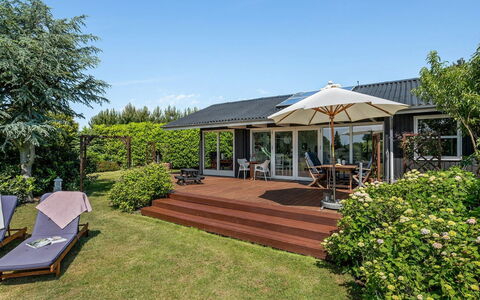 Bisera - 150M from the Sea: Blue, Shrub, Cottage, Groundcover, Garden, Estate, Shade, Landscaping, Farmhouse, Eco Hotel