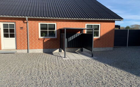 Ringulf - 350M from the Sea: Blue, Shrub, Cottage, Groundcover, Garden, Estate, Shade, Landscaping, Farmhouse, Eco Hotel