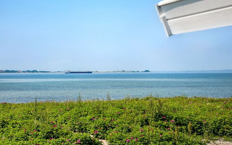 Arnwith - 20M from the Sea: Blue, Horizon, Sea, Coastal And Oceanic Landforms, Ocean, Coast, Beach, Shore, Tropics, Sound