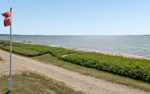 Akseline - 20M from the Sea: Blue, Shrub, Cottage, Groundcover, Garden, Estate, Shade, Landscaping, Farmhouse, Eco Hotel