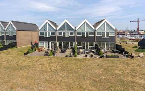 Lucjan - 50M from the Sea: Blue, Shrub, Cottage, Groundcover, Garden, Estate, Shade, Landscaping, Farmhouse, Eco Hotel