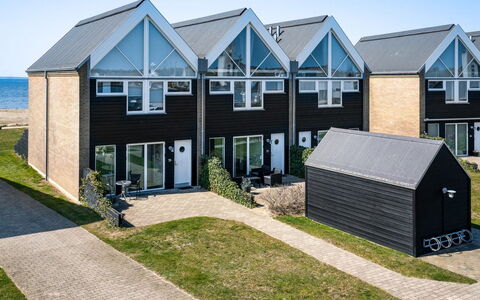 Ninne - 50M from the Sea: Wood, Roof, Architecture, Home, House, Cottage, Siding, Hardwood, Slope, Estate