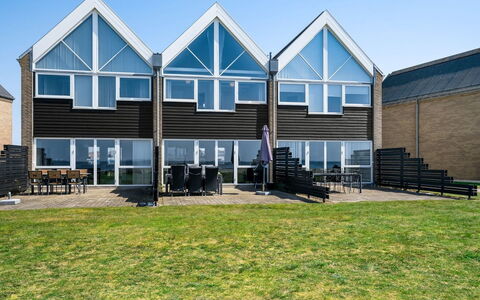 Ninne - 50M from the Sea: Wood, Roof, Architecture, Home, House, Cottage, Siding, Hardwood, Slope, Estate