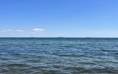Mato - 100M from the Sea: Blue, Sky, Water Resources, Horizon, Water, Daytime, Sea, Cloud