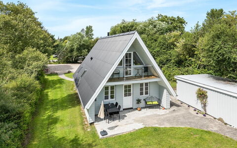 Thormund - 350M from the Sea: Roof, House, Home, Cottage, Siding, Estate, Driveway, Garden Buildings, Yard, Shed