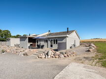 Henne - 2.5Km from the Sea