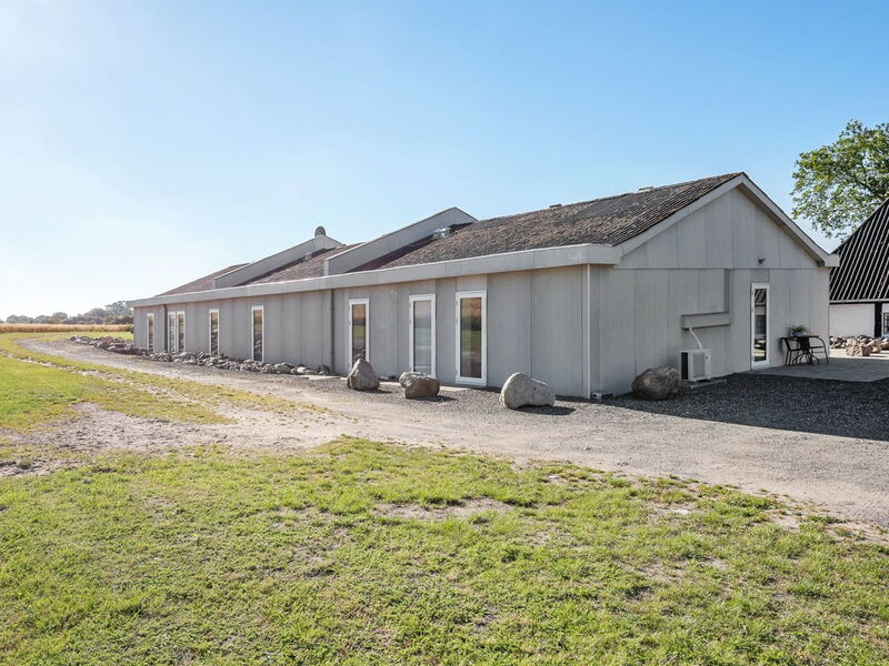Haralde - 2.5Km from the Sea