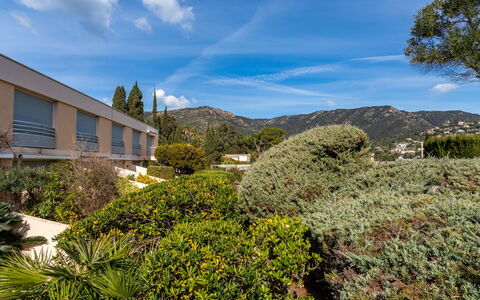 Le Lavandou 120: Sky, Water, Cloud, Property, Plant, Table, Building, Chair, Shade, Interior Design