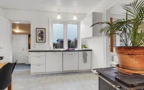 Truels - 2Km from the Sea: Flooring, Kitchen, Interior Design, Countertop, Floor, Wood, Kitchen Appliance, Cabinetry, Furniture, Ceiling