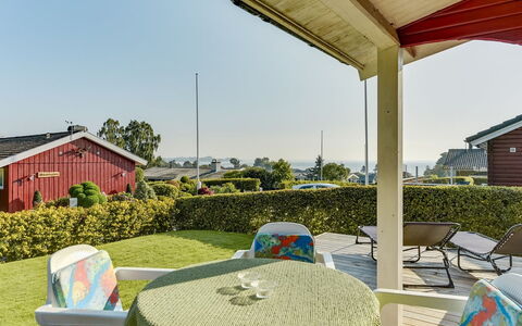 Florencia - 200M from the Sea: Roof, House, Land Lot, Home, Cottage, Estate, Garden Buildings, Shade, Log Cabin, Landscaping