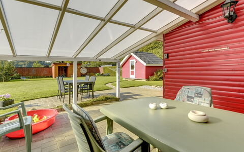 Florencia - 200M from the Sea: Roof, House, Land Lot, Home, Cottage, Estate, Garden Buildings, Shade, Log Cabin, Landscaping