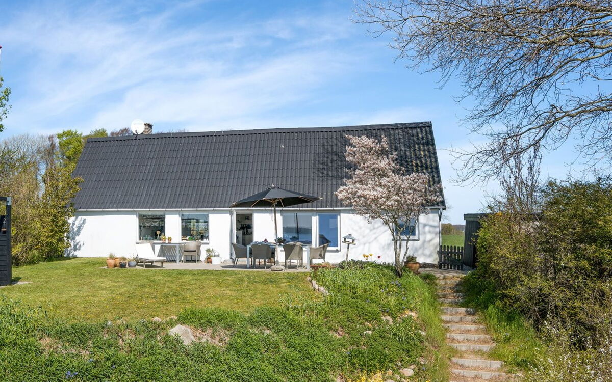Ose - 50M from the Sea