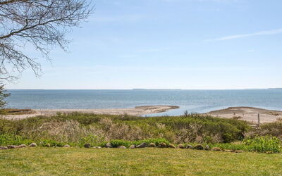 Ose - 50M from the Sea