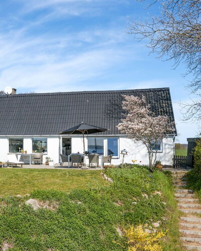 Ose - 50M from the Sea