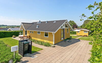 Albantine - 150M from the Sea
