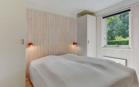Eriksine - 150M from the Sea: Wall, Wood, Flooring, Bedroom, Ceiling, Interior Design, Floor, Bed, Room, Home