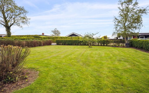 Elvina - 200M from the Sea: Blue, Shrub, Cottage, Groundcover, Garden, Estate, Shade, Landscaping, Farmhouse, Eco Hotel