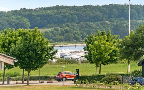 Ellyn - 500M from the Sea: Blue, Shrub, Cottage, Groundcover, Garden, Estate, Shade, Landscaping, Farmhouse, Eco Hotel