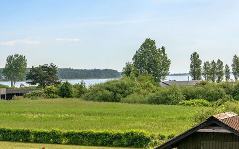 Ellyn - 500M from the Sea: Blue, Shrub, Cottage, Groundcover, Garden, Estate, Shade, Landscaping, Farmhouse, Eco Hotel