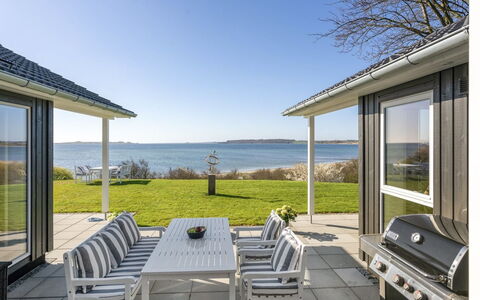 Lander - 20M from the Sea: Roof, House, Home, Cottage, Siding, Estate, Driveway, Garden Buildings, Yard, Shed