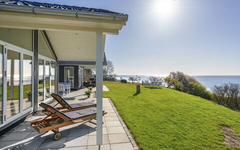 Lander - 20M from the Sea: Roof, House, Home, Cottage, Siding, Estate, Driveway, Garden Buildings, Yard, Shed