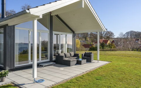 Lander - 20M from the Sea: Roof, House, Home, Cottage, Siding, Estate, Driveway, Garden Buildings, Yard, Shed