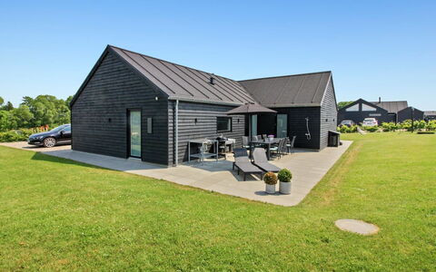 Thorfin - 200M from the Sea: Plant Community, Sunlight, Herbaceous Plant, Garden, Plantation, Agriculture, Farm