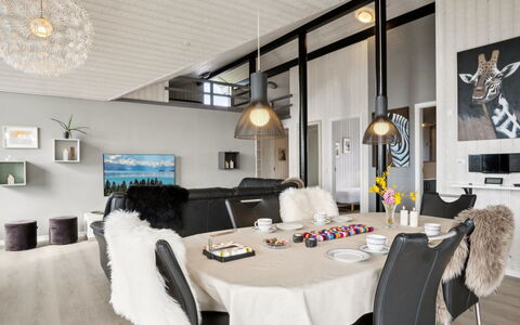 Sylvana - 400M from the Sea: Apartment, Shade, Balcony, Chair, Fence, Outdoor Furniture, Aluminium, Artificial Turf