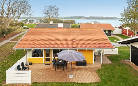 Boris - 500M from the Sea: Residential Area, Roof, Suburb, Driveway, Estate, Chimney