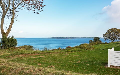 Boris - 500M from the Sea: Residential Area, Roof, Suburb, Driveway, Estate, Chimney