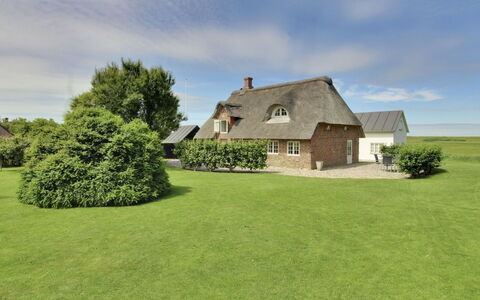 Ingulf - 18Km from the Sea: Blue, Shrub, Cottage, Groundcover, Garden, Estate, Shade, Landscaping, Farmhouse, Eco Hotel