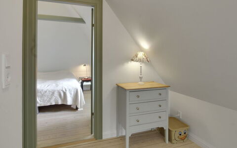 Ingulf - 18Km from the Sea: Blue, Shrub, Cottage, Groundcover, Garden, Estate, Shade, Landscaping, Farmhouse, Eco Hotel