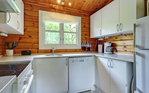 Ernestine - 500M to the Fjord: Wood, Flooring, Ceiling, Kitchen, House, Interior Design, Floor, Home, Countertop, Wood Stain