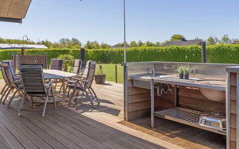 Hans - 700M from the Sea: Grass, House, Roof, Cottage, Home, Shrub, Farmhouse, Land Lot, Rural Area