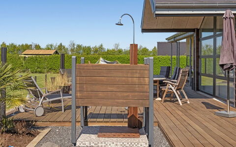 Hans - 700M from the Sea: Grass, House, Roof, Cottage, Home, Shrub, Farmhouse, Land Lot, Rural Area