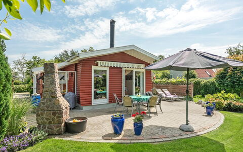 Tess - 50M from the Sea: House, Shrub, Home, Cottage, Roof, Garden, Land Lot, Garden Buildings, Groundcover