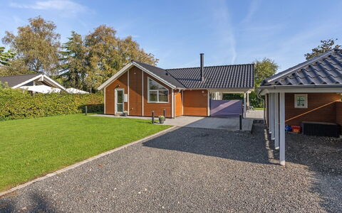 Hellena - 90M from the Sea: Architecture, Roof, Home, Composite Material, Daylighting, Siding, Driveway