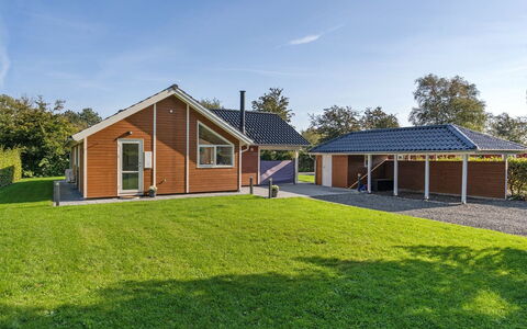 Hellena - 90M from the Sea: Architecture, Roof, Home, Composite Material, Daylighting, Siding, Driveway