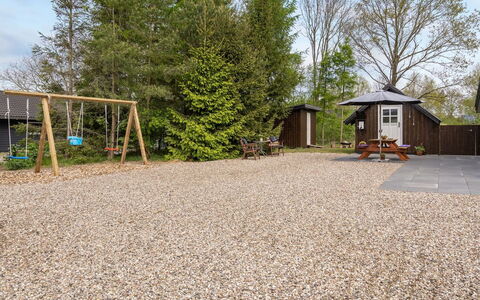 Kea - 30Km from the Sea: Cottage, Driveway, Garden, Yard, Landscaping, Shade, Backyard, Garden Buildings