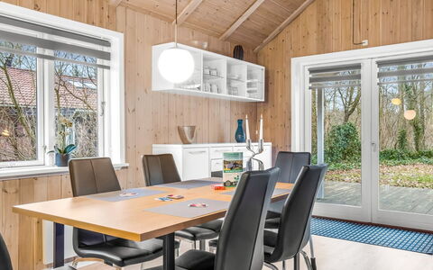 Heina - 25Km from the Sea: Wood, Interior Design, Home, Ceiling, Kitchen & Dining Room Table, Room, Dining Room, Light Fixture, Hardwood, Wood Flooring