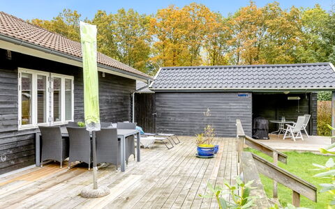 Siiri - 28Km from the Sea: Grass, Grassland, Landscape, Ecoregion, Plain, Plant Community, Land Lot, Outdoor Furniture, Prairie, Shrubland