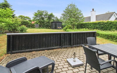 Siouxsie - 500M from the Sea - Ådal, South Denmark, Denmark