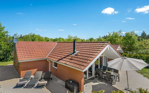 Erp - 10Km from the Sea: Roof, House, Home, Cottage, Door, Siding, Deck, Porch, Plank, Hardwood