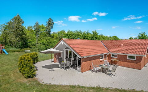 Erp - 10Km from the Sea: Roof, House, Home, Cottage, Door, Siding, Deck, Porch, Plank, Hardwood